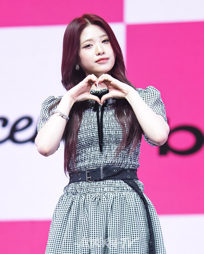 리센느 미니 3집 '립 밤'(lip bomb) 발매 기념 쇼케이스(제나) 2025.11.25 사진 ⓒ아트코리아방송 이용선 기자