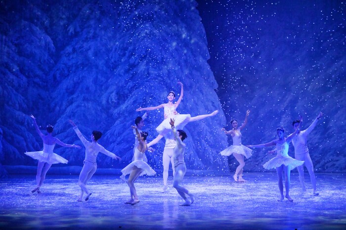 2025 M 송년시리즈Ⅱ - 발레 '호두까기인형' 중 1막 피날레 '눈의 나라'. 제공 마포문화재단