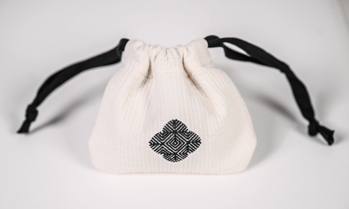 [세종문화회관]아트 굿즈 공모전09_자수-복주머니