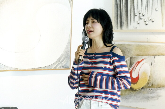 가수 이화숙-사진촬영 최윤영 기자