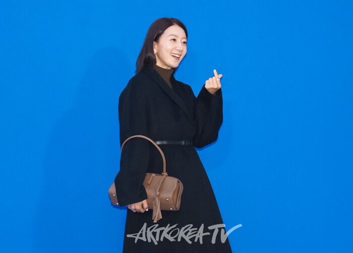 '타임 서울(TIME SEOUL)' 오픈 기념 포토월 행사(김희애) 2025.11.05 사진 ⓒ아트코리아방송 이용선 기자