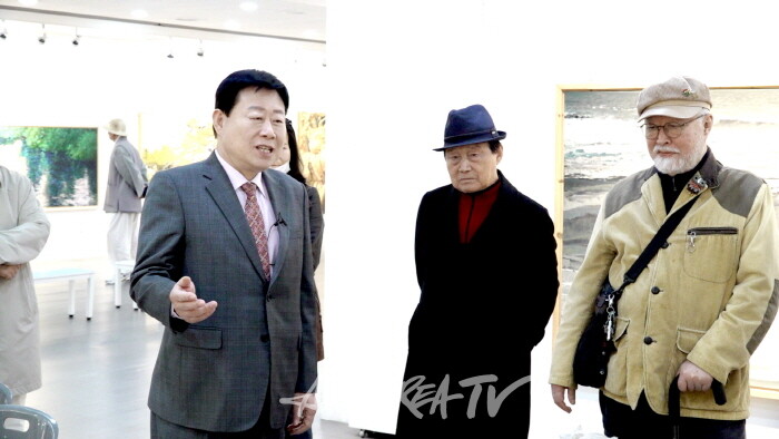 인사아트프라자갤러리 박복신 회장 축사-사진촬영 김한정 기자