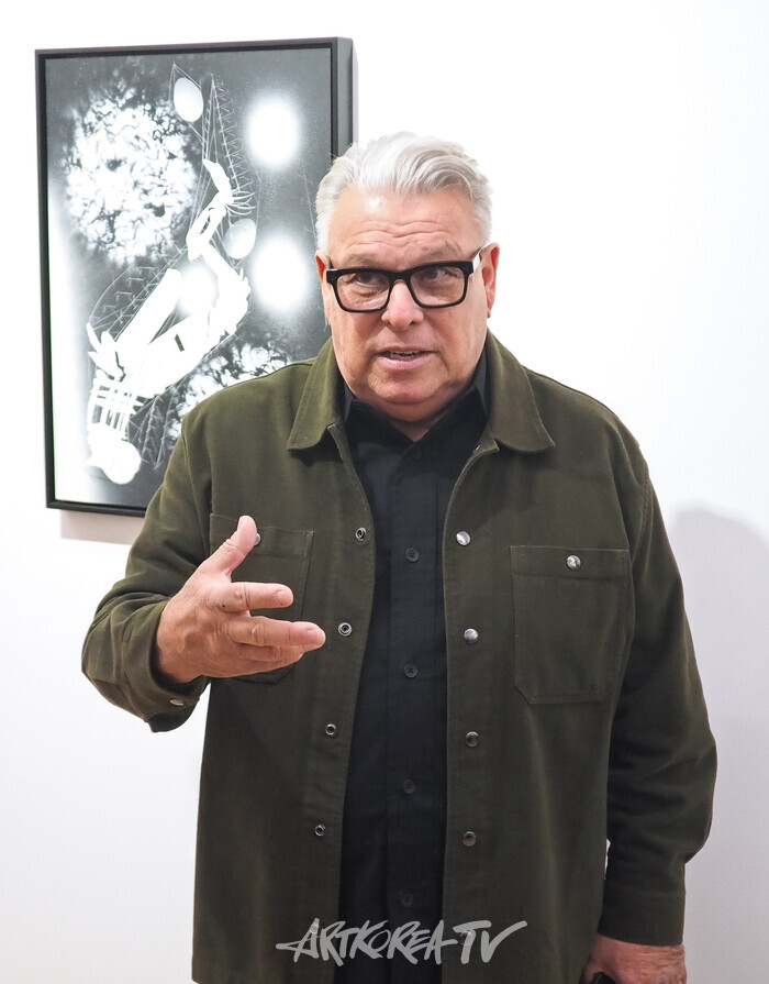 래리 피트먼 두 번째 개인전 '카프리초스와 야상곡' 기자간담회(래리 피트먼) 2025.11.06 사진 ⓒ아트코리아방송 이용선 기자