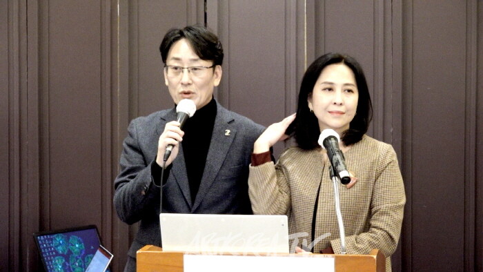 사회 김선규 총괄본부장, 염혜원 기획본부장-사진촬영 김한정 기자