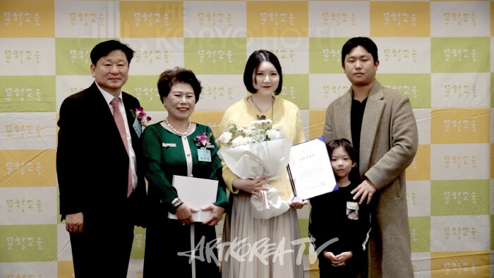 부문별 신인문학상 김소연 시인-사진촬영 김한정 기자