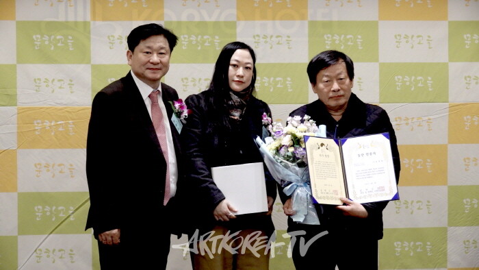 부문별 신인문학상 김재형 시인-사진촬영 김한정 기자