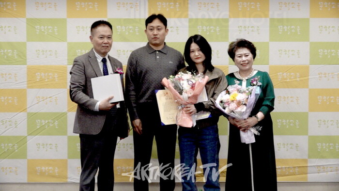 부문별 신인문학상 윤승희 시인-사진촬영 김한정 기자