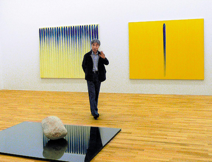 마음 너머에 있는 점과 선 그리고- 이우환-사진제공 김종근 미술평론가