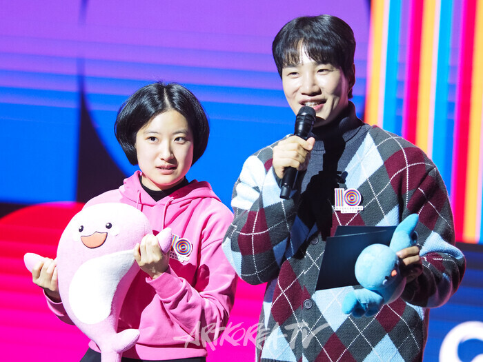 한국장애인문화예술원 창립 10주년 기념행사(강선아 작가와 개그맨 김기리) 2025.11.11 사진 ⓒ아트코리아방송 이용선 기자