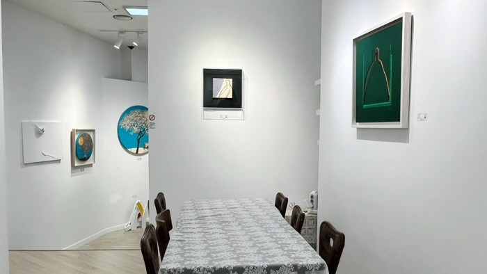 갤러리몸 Woven layers 전시전경 1 (하석홍, 윤종석, 모용수, 이돈아, 이상미, 임종엽)-사진제공 갤러리 몸