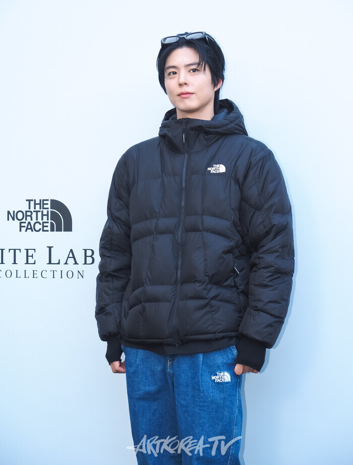 노스페이스 화이트 레벨의 첫 플래그십 스토어 성수 직영점 오픈 기념 포토월 행사(박보검) 2025.11 15 사진 ⓒ아트코리아방송 이용선 기자