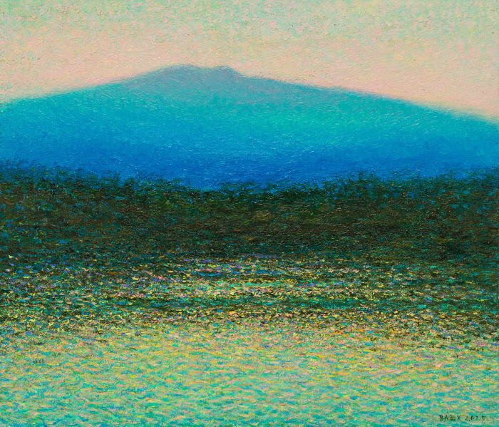 한라산이 보이는 풍경, 2025, oil, acrylic on canvas, 45.5x53cm, 백성원-사진제공 백성원 작가