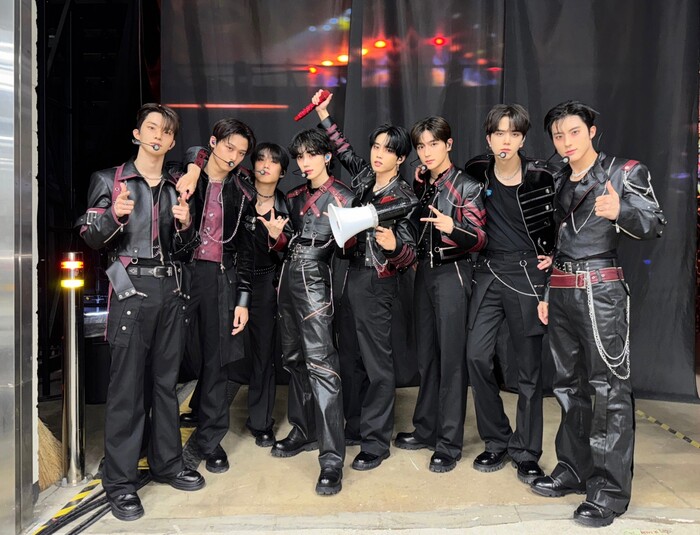 2025 KGMA에서 더보이즈가 대상 포함 3관왕을 차지했다. 제공 원헌드레드