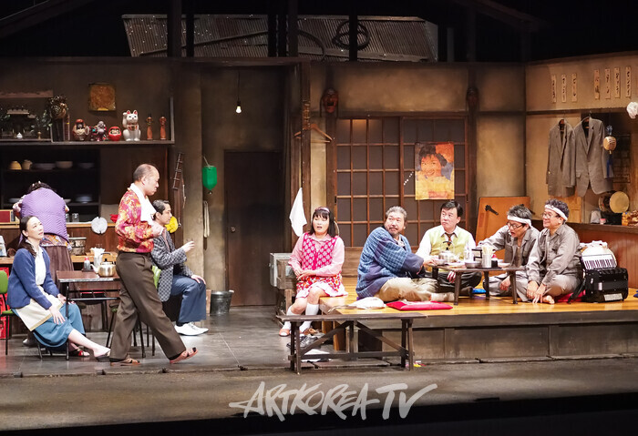 연극 '야끼니꾸 드래곤' 프레스콜. 2025.11.13 사진 ⓒ아트코리아방송 이용선 기자