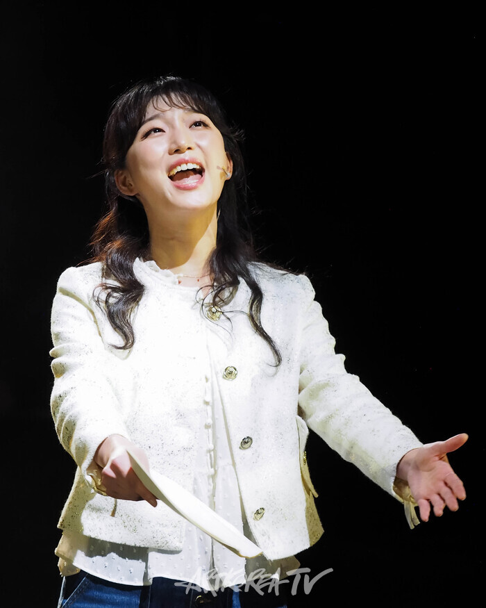 [AK화보] 김이후-고준식-서예림, 계약을 위해 타협을 고려하는 끌로이 '나의 이야기' (더 트라이브)