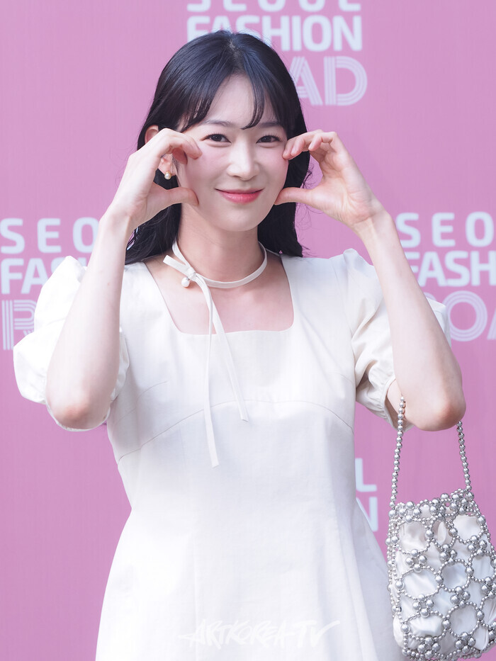 [AK포토] 오혜원, 러블리한 매력 (서울패션로드)