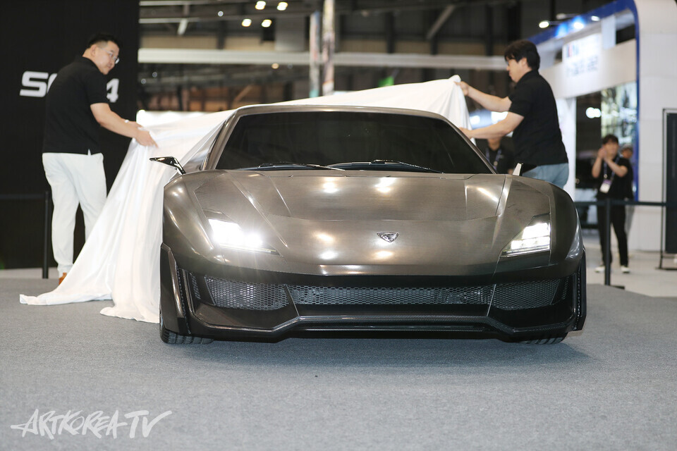 어울림 모터스 '스피라 크레지티 24' 모델을 선보여 (2024 부산모빌리티쇼)