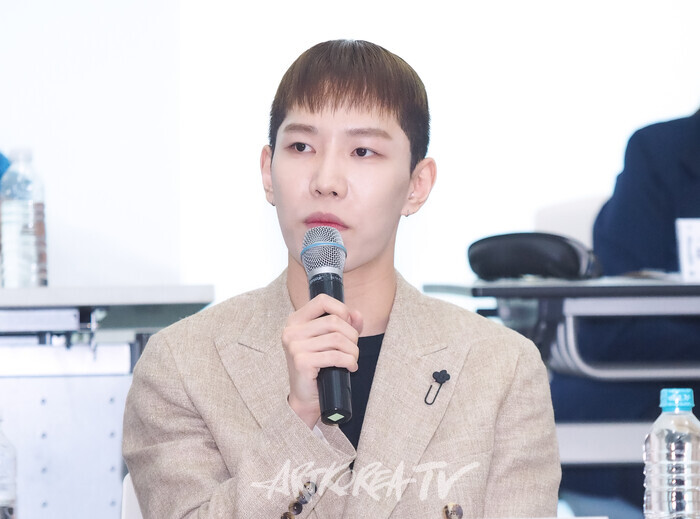 [AK현장] 배진호 안무가, 작품 '2122.21222' ... '사랑'과 '성욕'의 역동적인 신체적 움직임