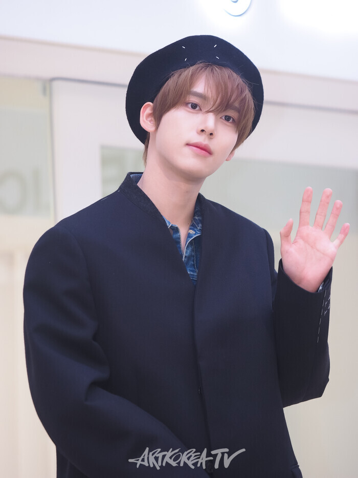 [AK포토]제로베이스원 한유진, 어디서나 빛나는 비주얼