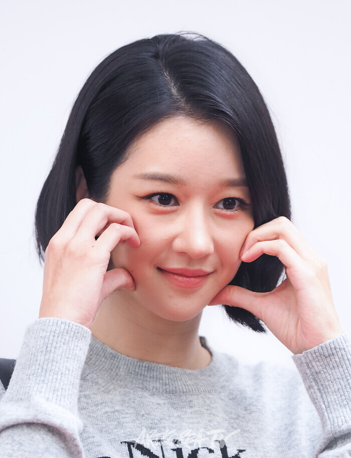 [AK포토] 서예지, 설렘 유발 러블리 하트 (닉앤니콜)