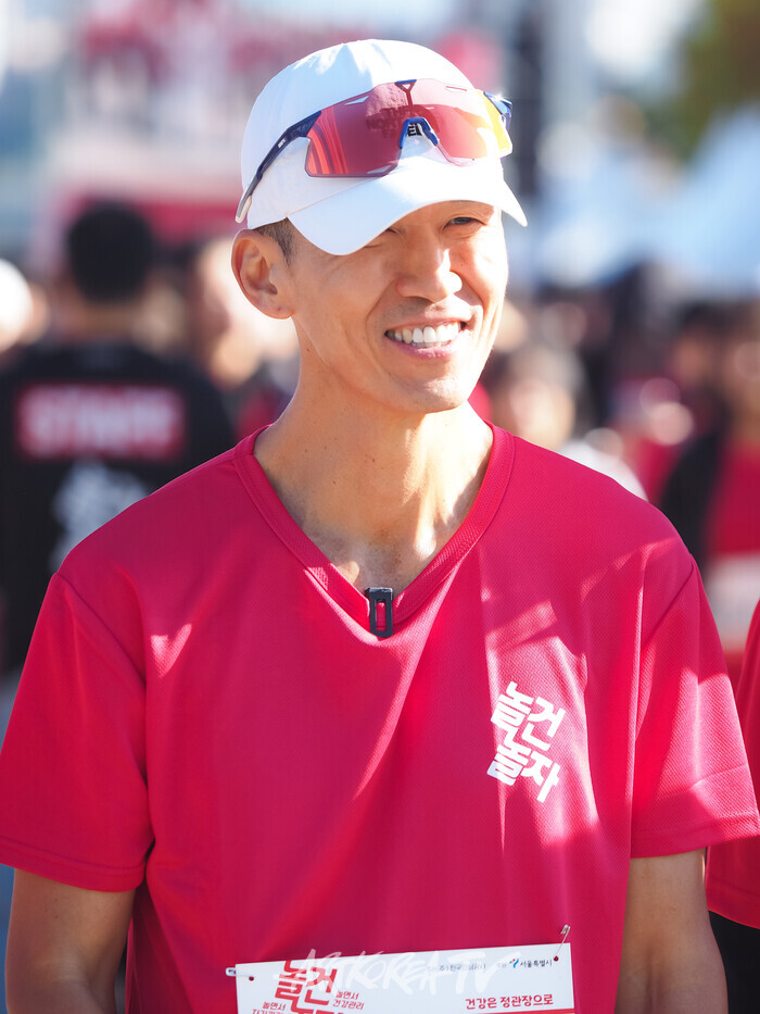 [AK포토] 가수 션, 항상 즐겁게 살자구요