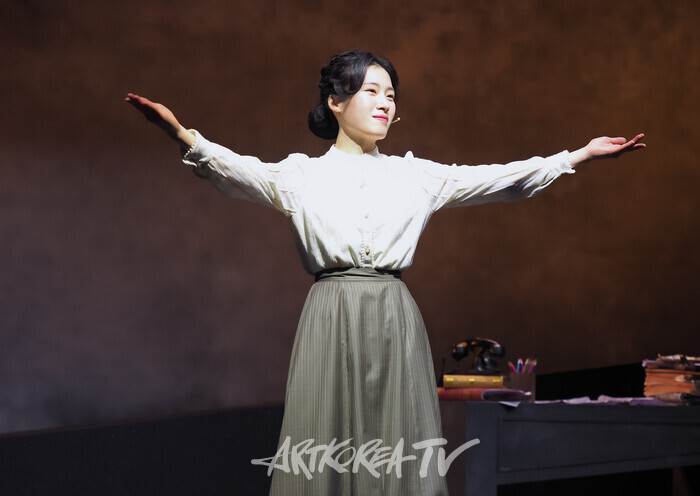 [AK포토] 나현진, 스타 기자 윌슨의 여동생 밀라 (넬리블라이)