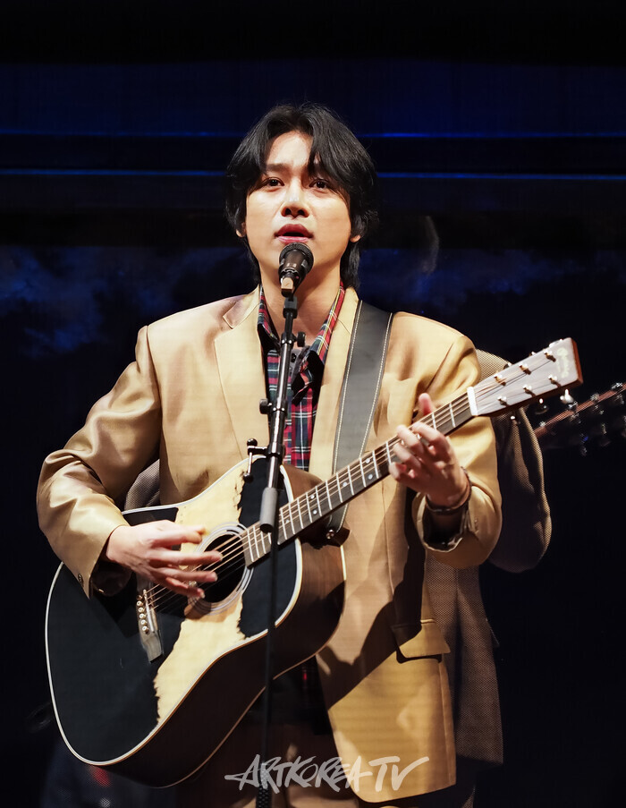 [AK화보] 한승윤-이예은 , 'Gold' (원스)