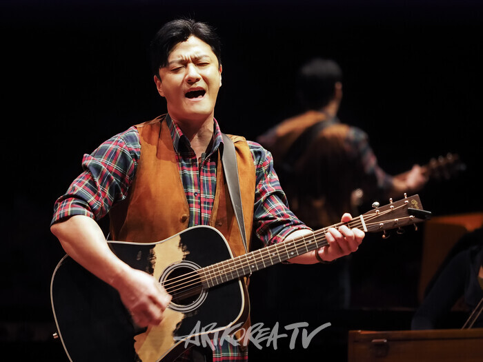 [AK화보] 윤형렬-이예은, 'Falling Slowly ~ North Strand' (원스)