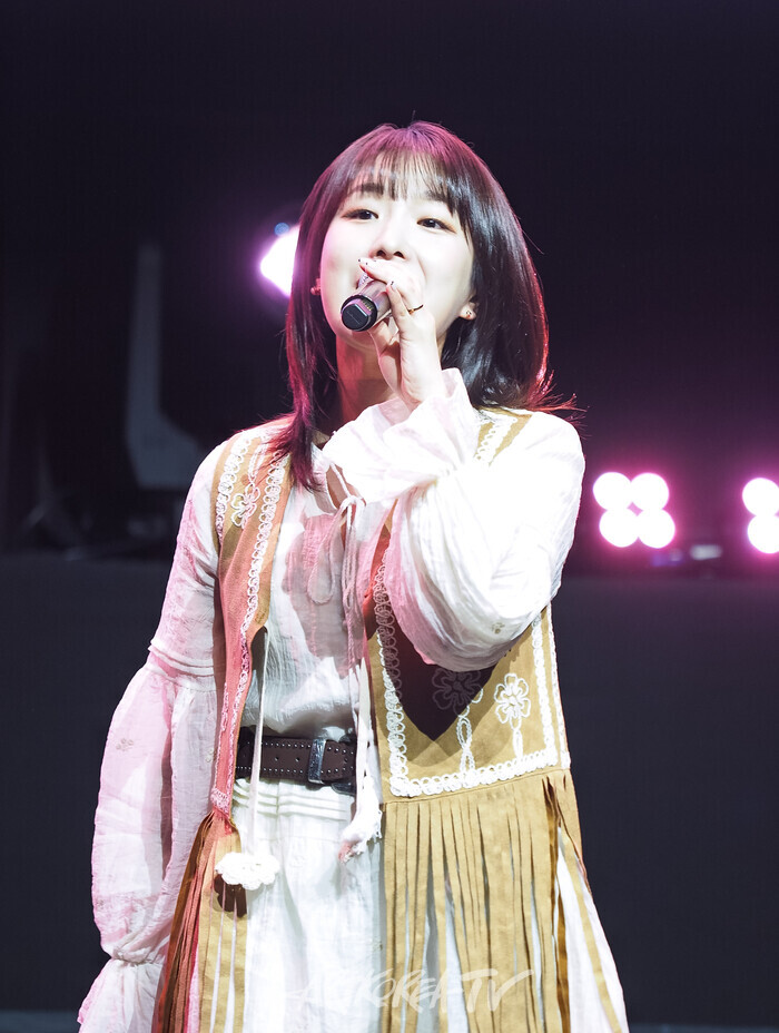 [AK화보] 치즈, 사랑스러운 연인 이야기 담은 '집 데이트' 무대