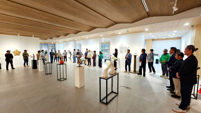 김리원 작가, 제57회 한국구상조각회 정기전 ‘Blossom’ 참여