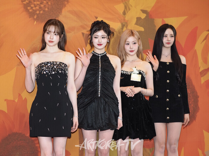 [AK포토] 피프티피프티, 여자아이돌(라이징스타) 부문 수상 (2025 브랜드 고객충성도 대상)