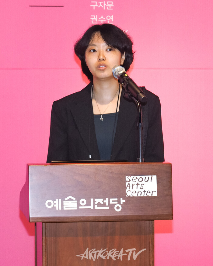 [AK포토] 연은정 작가 