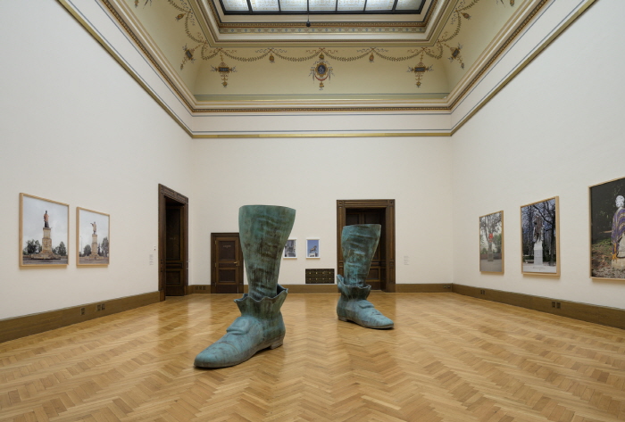 프라하 루돌피눔 갤러리, 'Radical Tenderness'展