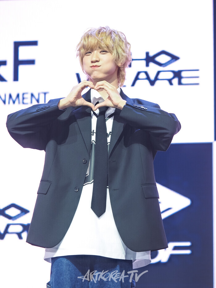 [AK포토] 아홉(AHOF) 다이스케, 해피 에너지