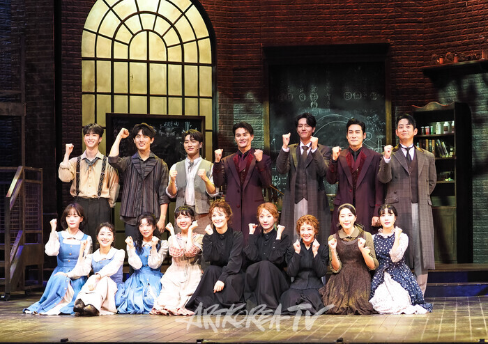 [AK포토] 뮤지컬 '마리 퀴리' 배우들 