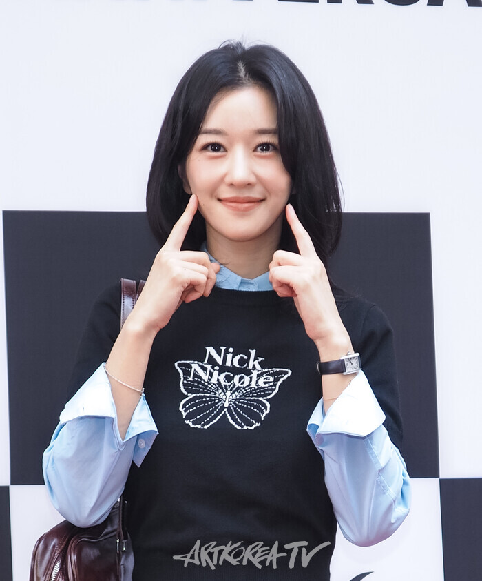 [AK포토] 서예지, 여름 햇살 머금은 미모