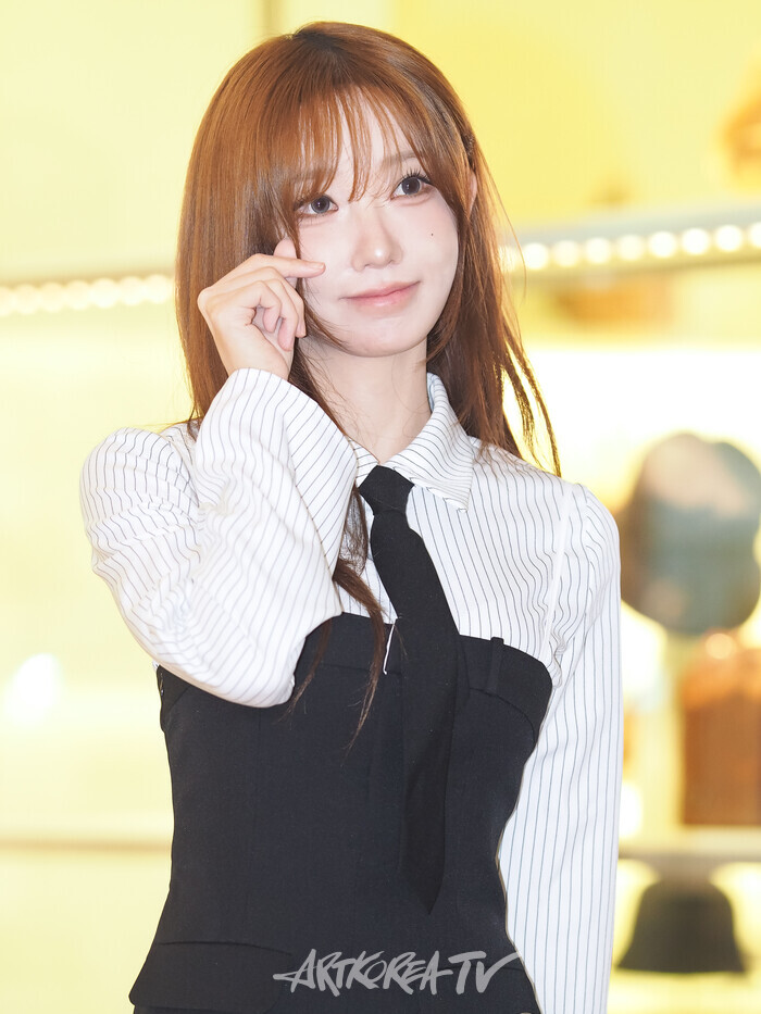 [AK포토] QWER 마젠타, 사랑스럽게