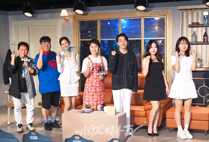 [AK포토] 연극 '스페셜 보잉보잉' 출연진들, 이번엔 더욱 특별해요