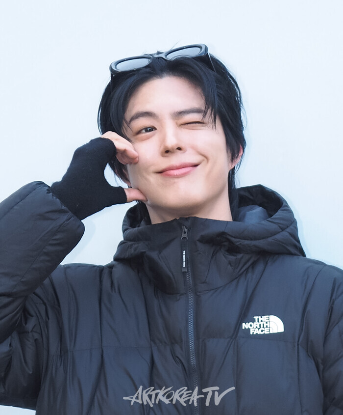 [AK포토] 박보검, 패딩 감성 매력